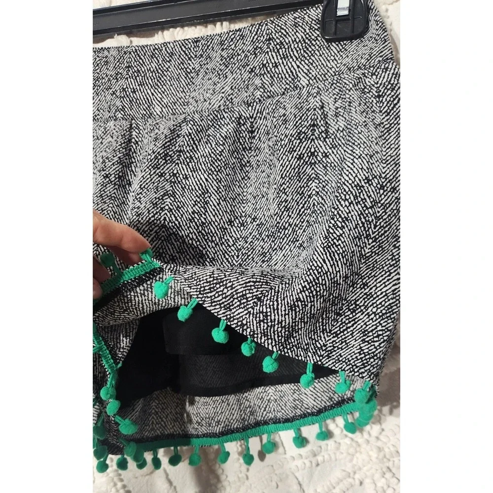 THML Womens Pom Pom Shorts Size Small Black Lined Beach‎ Vacation Elastic Waist